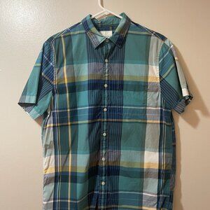 American Eagle Plaid Pocketed Button Down Short Sleeve Shirt